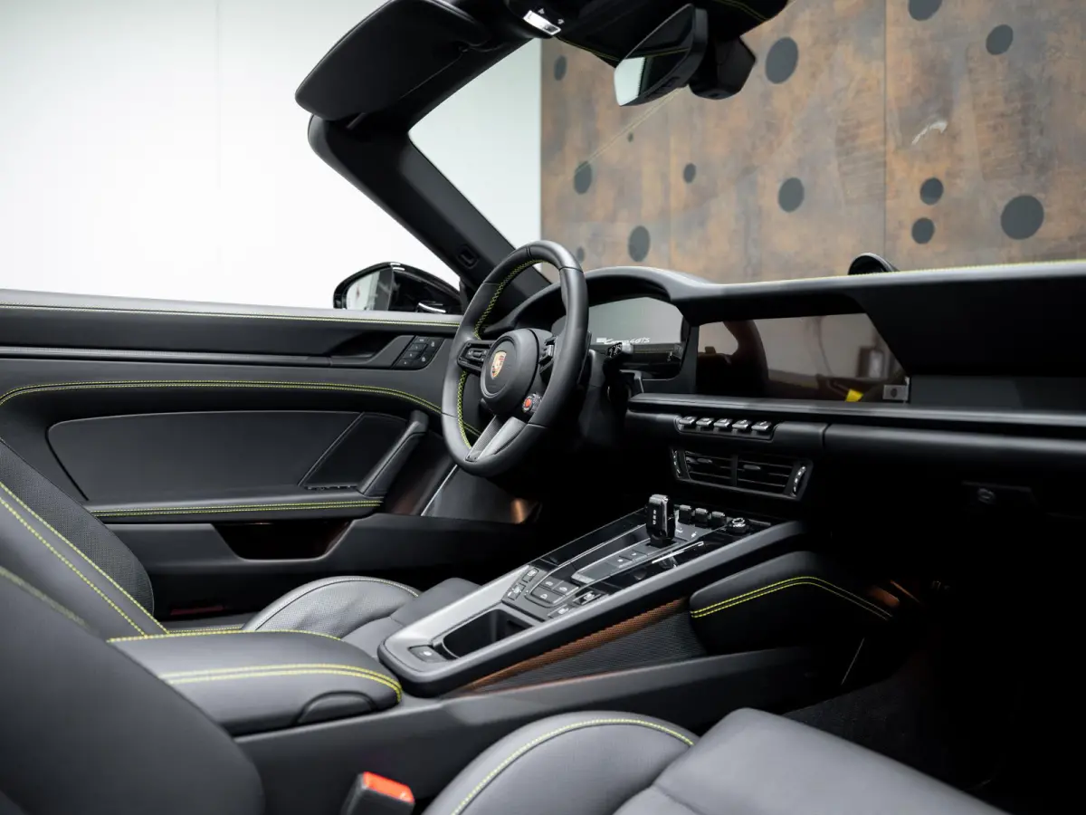 3.6 T-Hybrid Carrera 4 GTS | PCCB | Burmester | Lift | InnoDrive | 18-weg | Carbon |