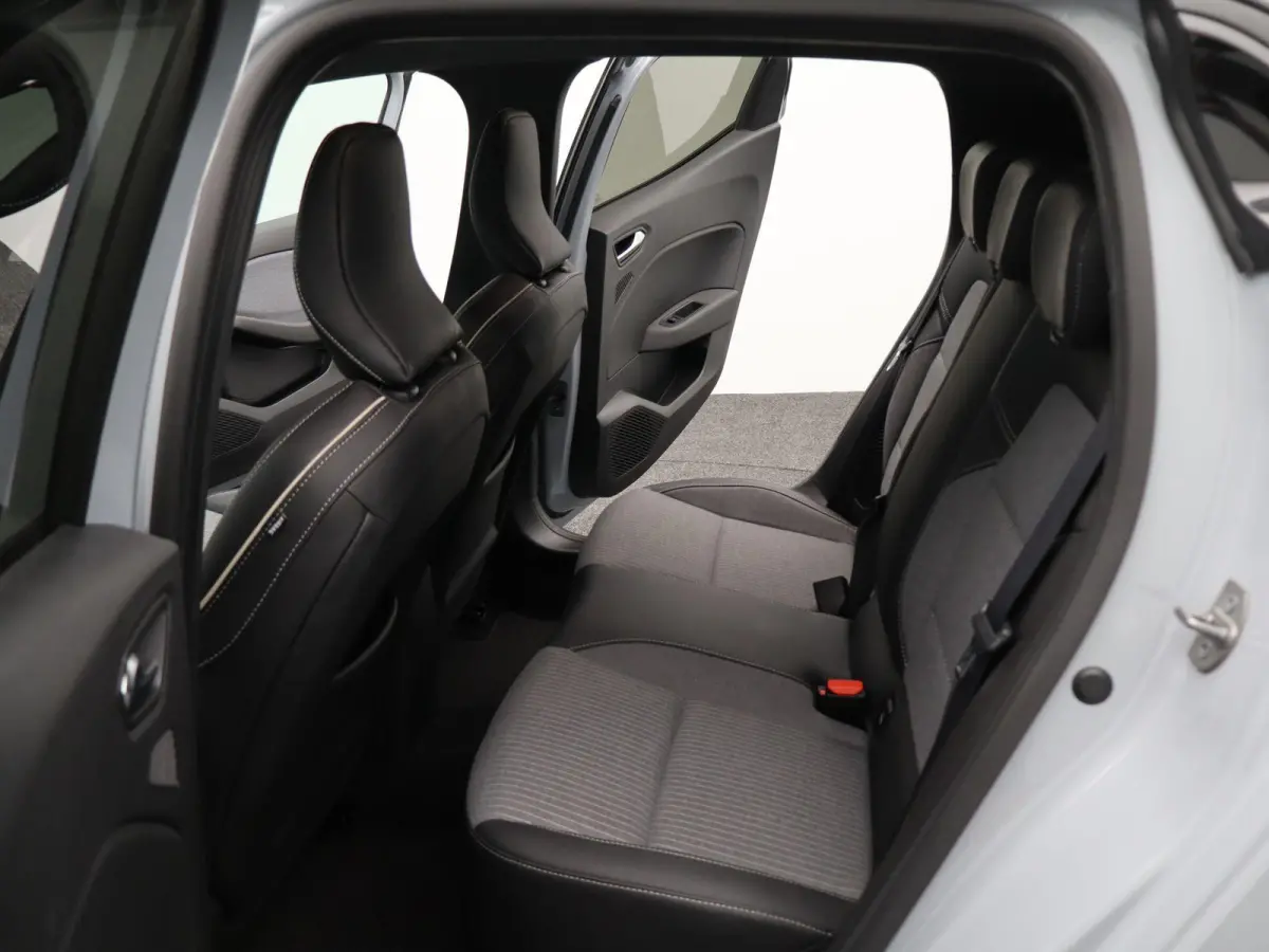 E-Tech full hybrid 145 techno | Stoel- & Stuurverw. | Groot Navigatie |