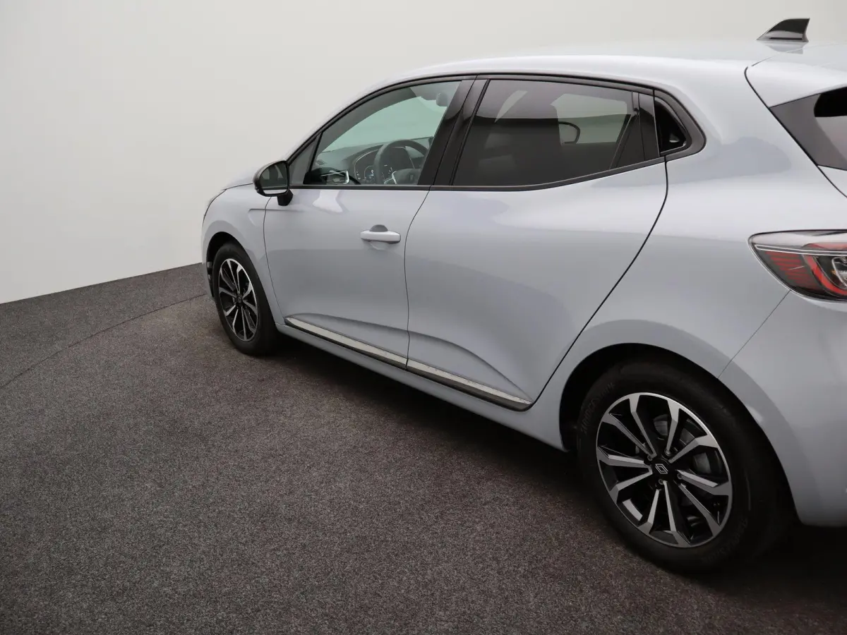 E-Tech full hybrid 145 techno | Stoel- & Stuurverw. | Groot Navigatie |