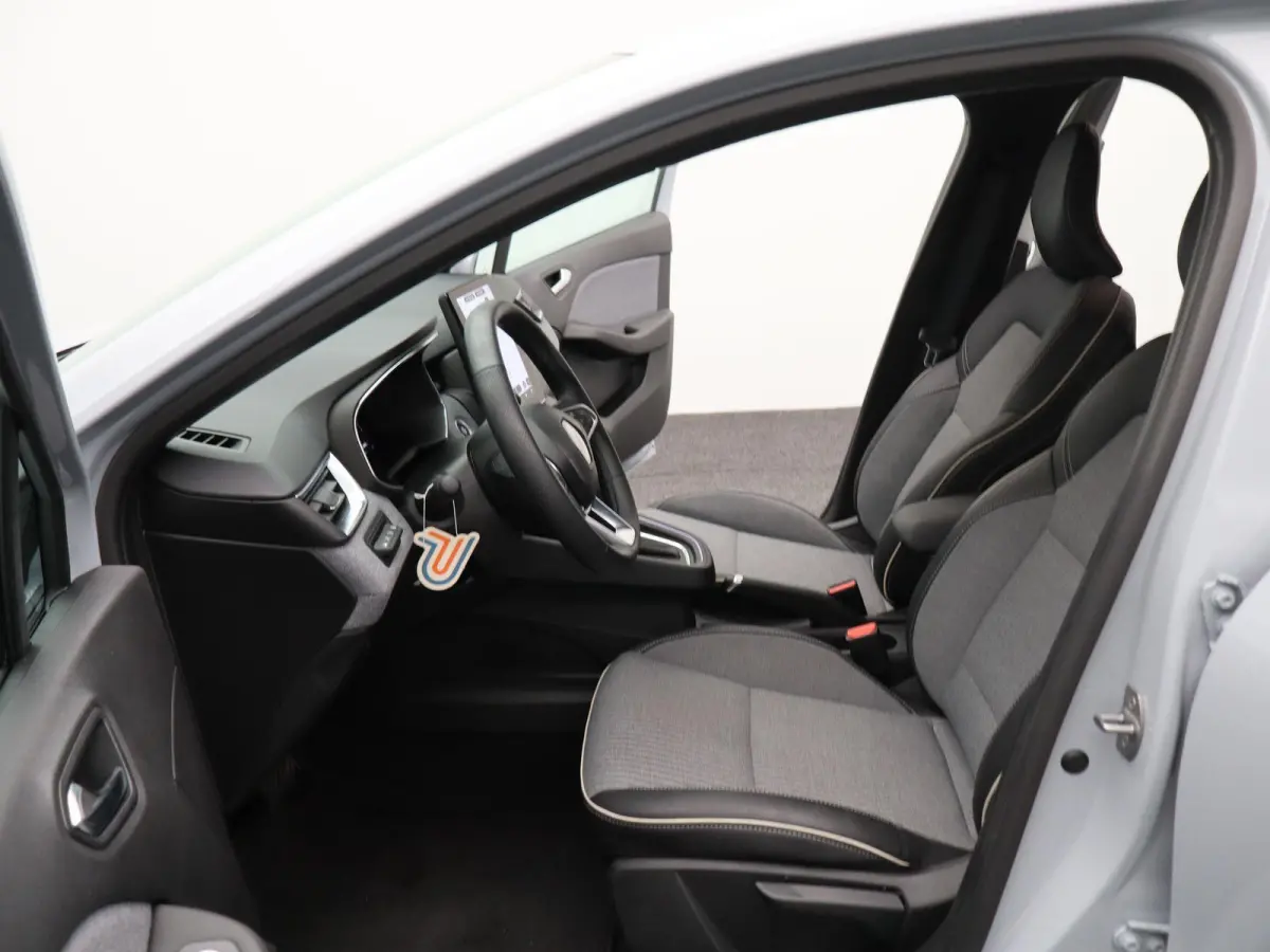 E-Tech full hybrid 145 techno | Stoel- & Stuurverw. | Groot Navigatie |
