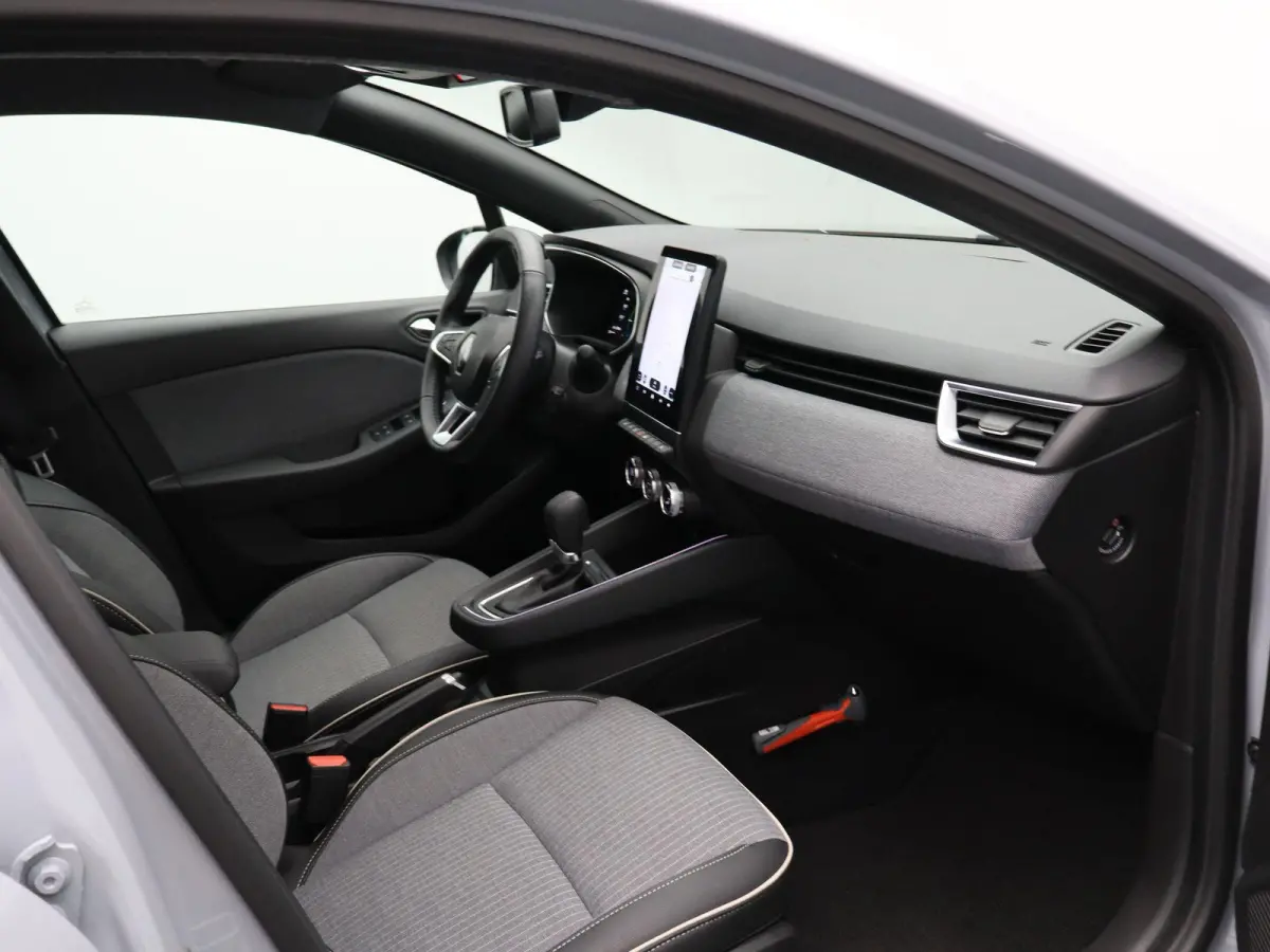 E-Tech full hybrid 145 techno | Stoel- & Stuurverw. | Groot Navigatie |