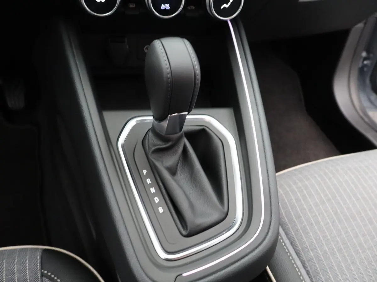 E-Tech full hybrid 145 techno | Stoel- & Stuurverw. | Groot Navigatie |