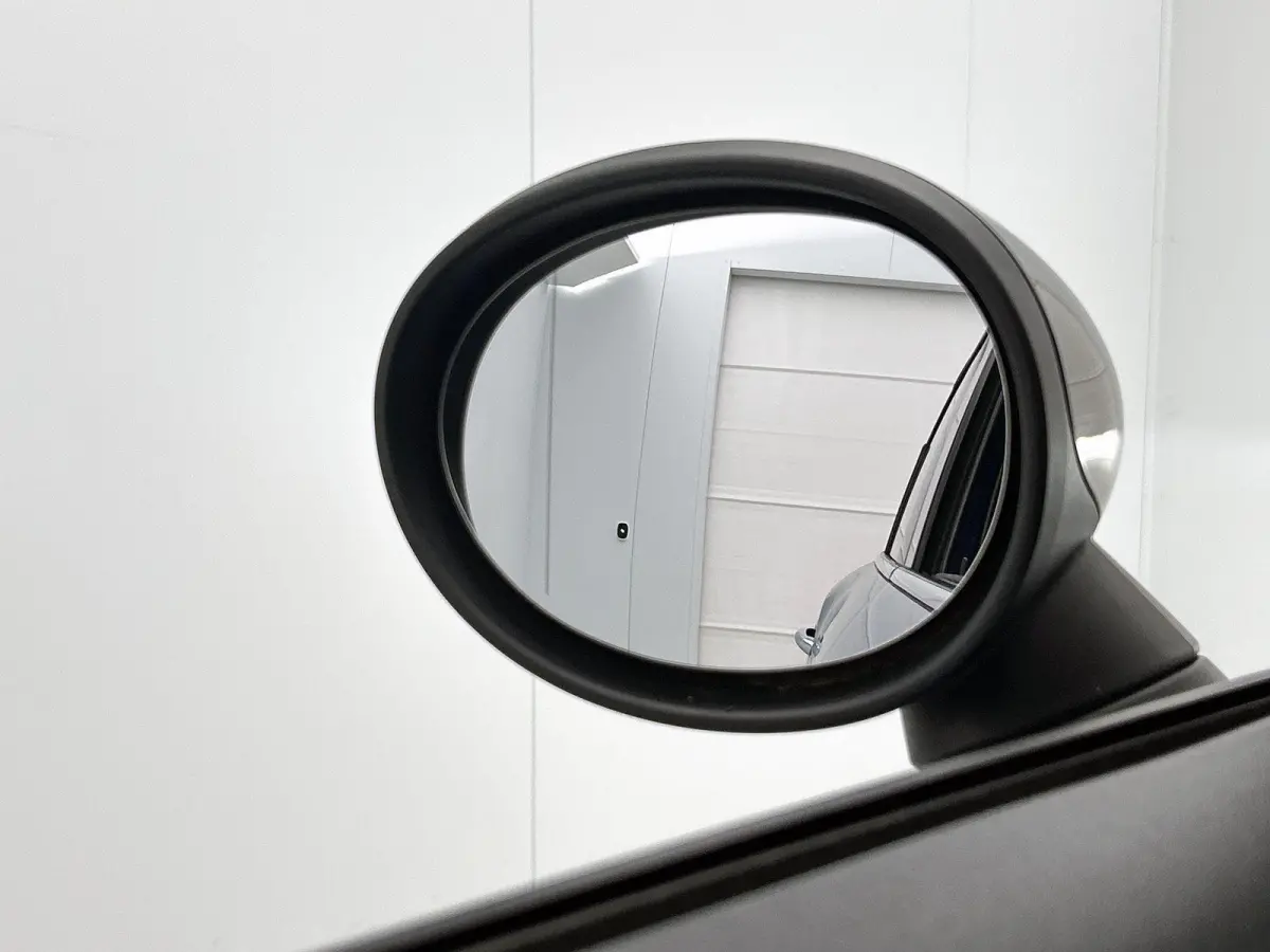 1.5 Cooper Dutch Made Edition | HARMAN KARDON | STOELVERWARMING | NAVIGATIE | 18 INCH VELGEN | ZWART DAK | KLIMAATREGELING