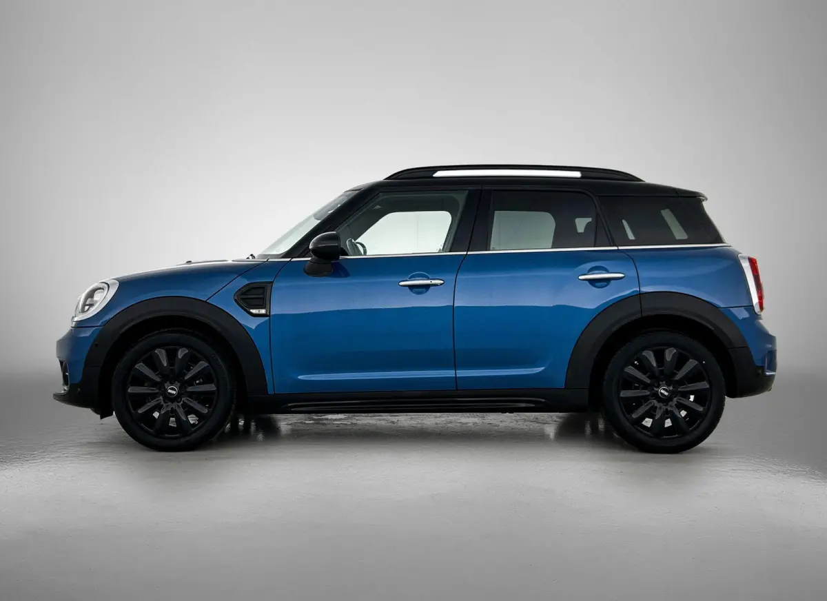 1.5 Cooper Dutch Made Edition | HARMAN KARDON | STOELVERWARMING | NAVIGATIE | 18 INCH VELGEN | ZWART DAK | KLIMAATREGELING