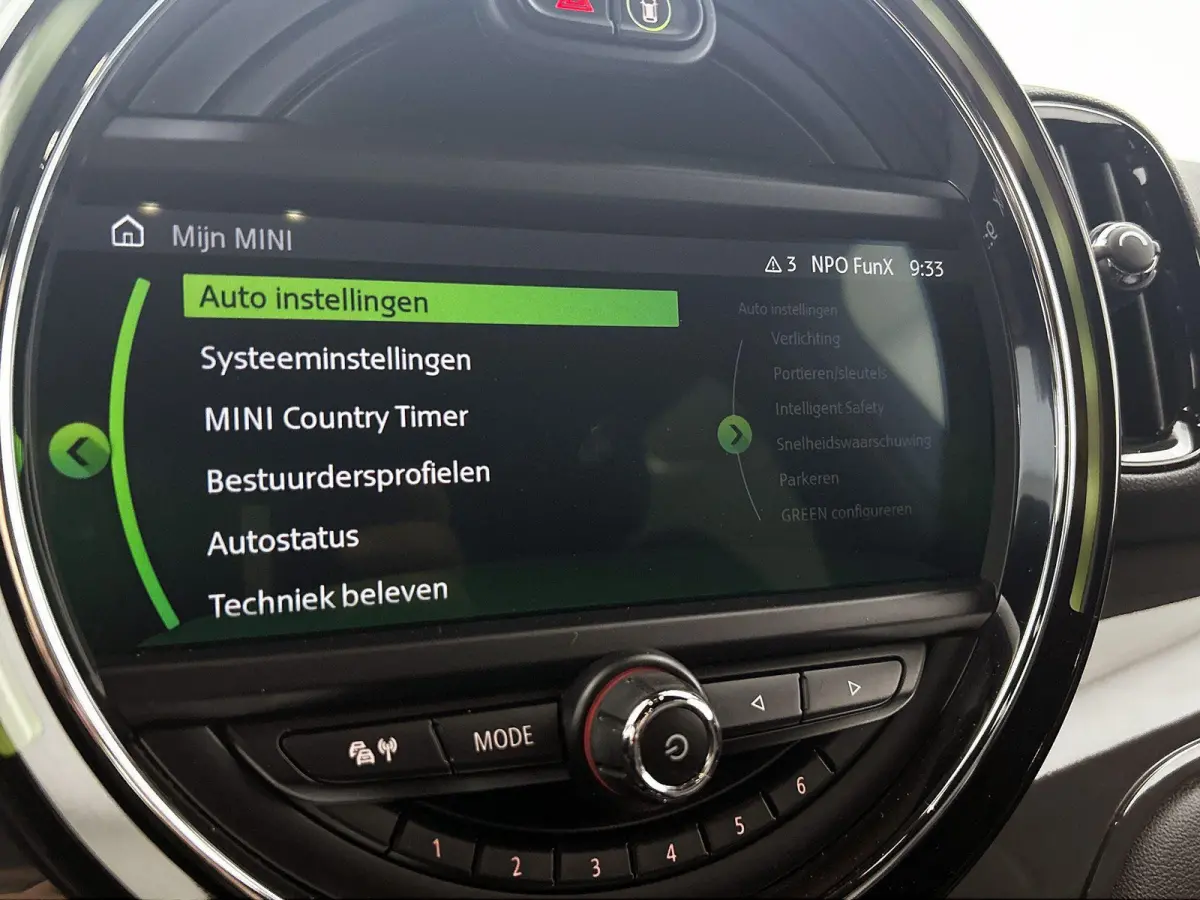 1.5 Cooper Dutch Made Edition | HARMAN KARDON | STOELVERWARMING | NAVIGATIE | 18 INCH VELGEN | ZWART DAK | KLIMAATREGELING