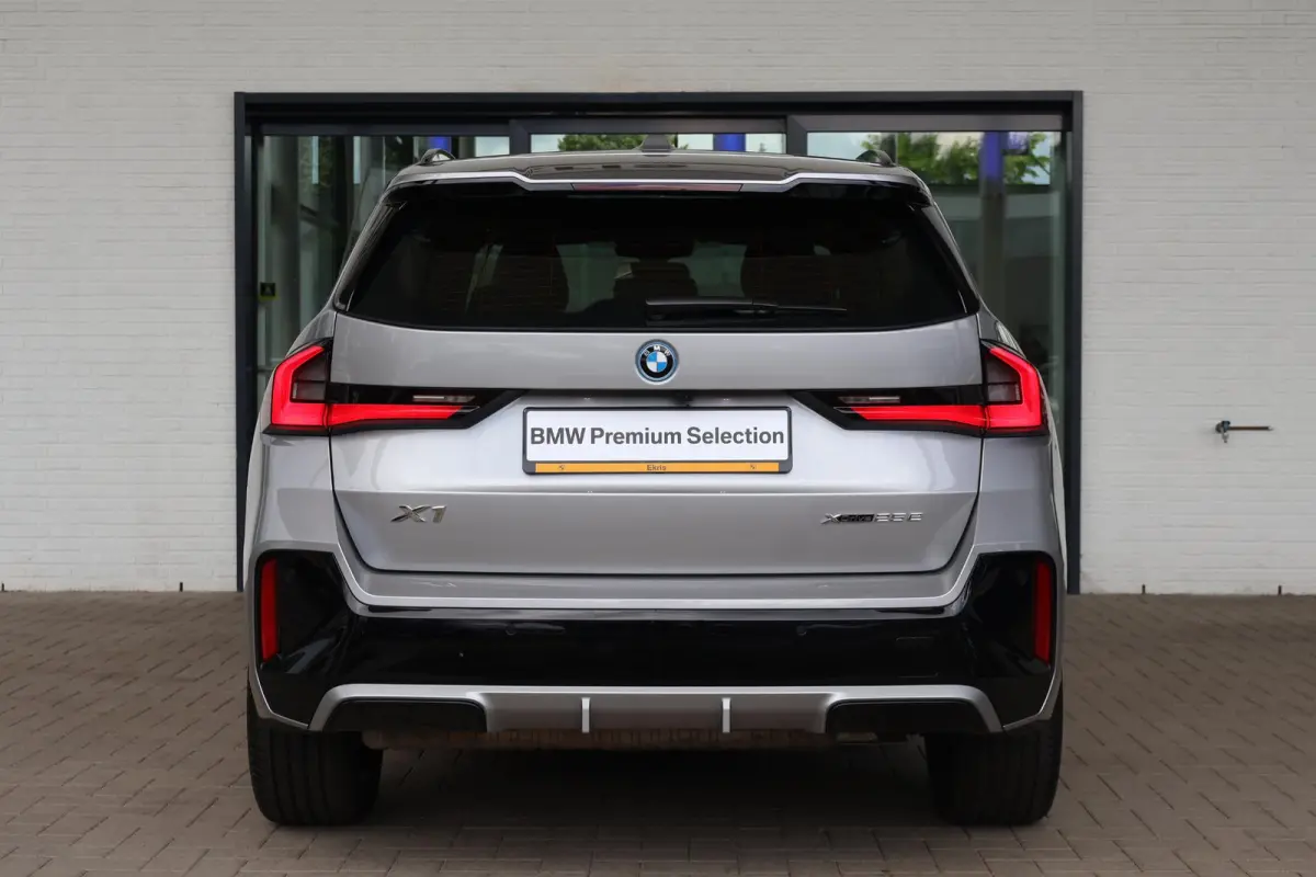 xDrive25e | SOH 100% | M Sportpakket | Stoelverwarming | Driving Assistant Plus