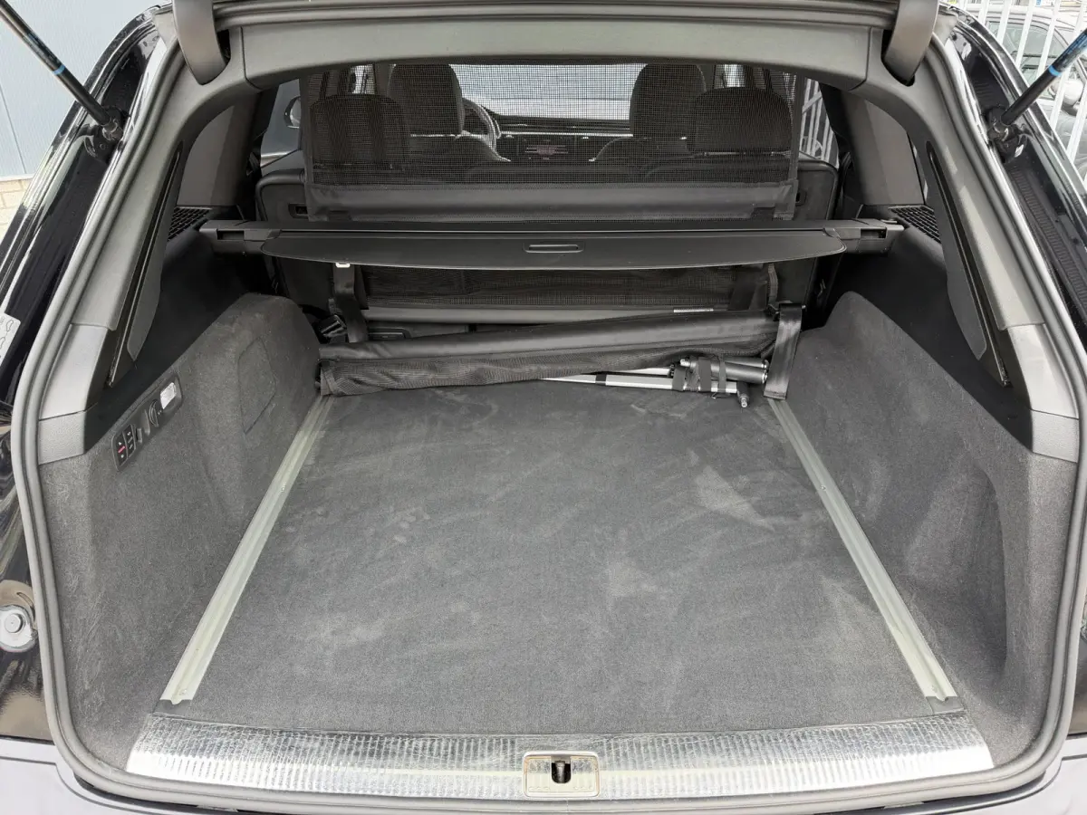 55 TFSI e quattro Pro Line S 21"/SOH 93%/Trekhaak/B&O/Laser LED/Stoelverwarming v+a/Adaptieve cruise/Dodehoek/Keyless/Head-up/Memory