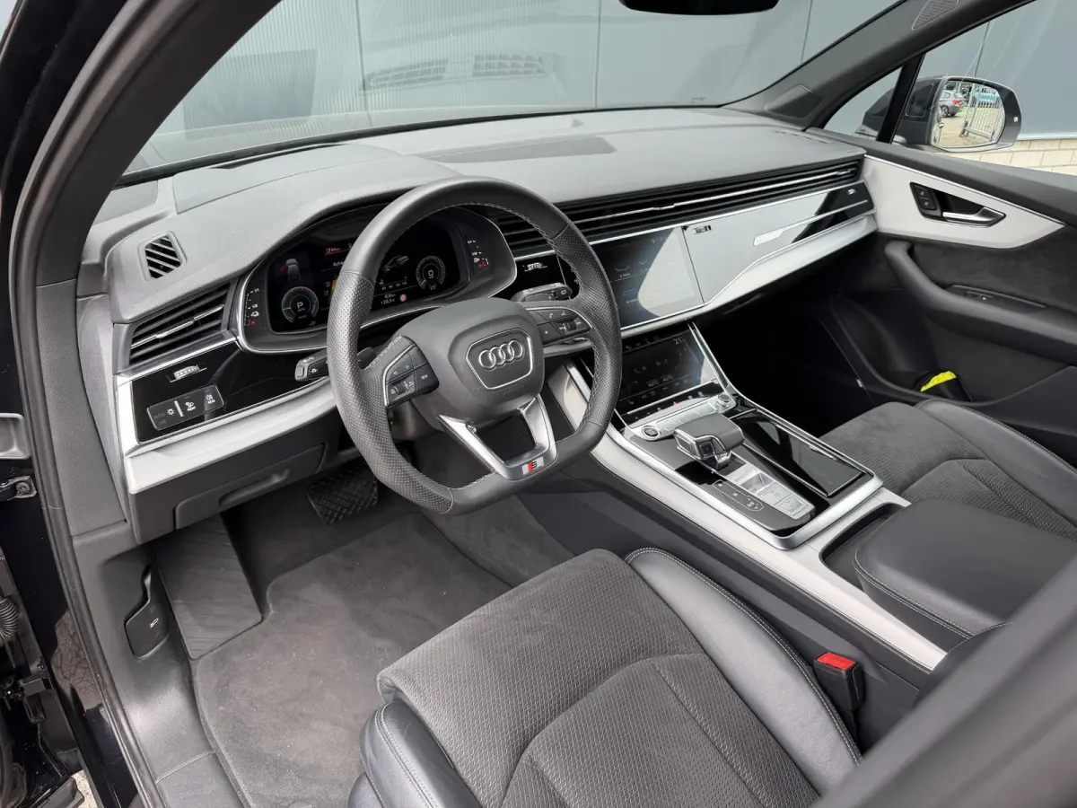 55 TFSI e quattro Pro Line S 21"/SOH 93%/Trekhaak/B&O/Laser LED/Stoelverwarming v+a/Adaptieve cruise/Dodehoek/Keyless/Head-up/Memory