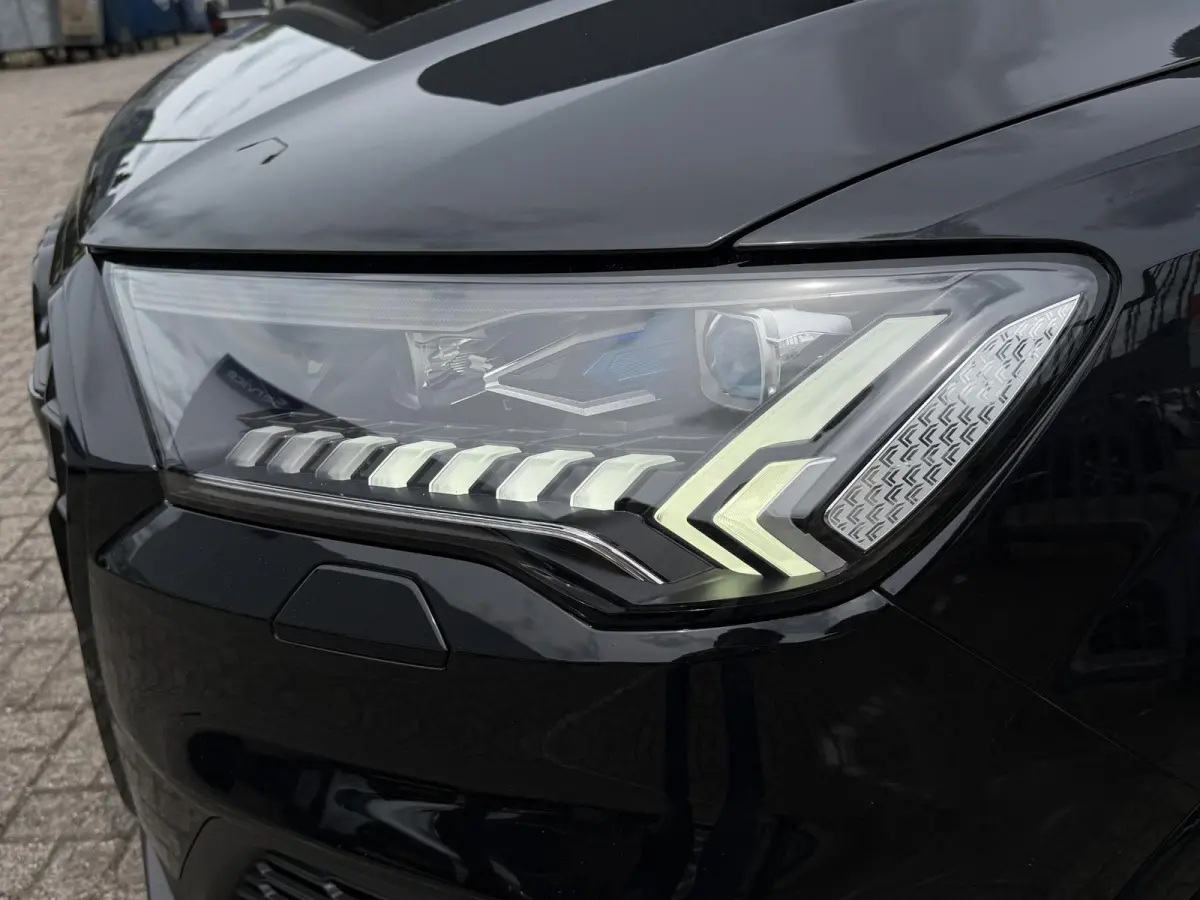 55 TFSI e quattro Pro Line S 21"/SOH 93%/Trekhaak/B&O/Laser LED/Stoelverwarming v+a/Adaptieve cruise/Dodehoek/Keyless/Head-up/Memory