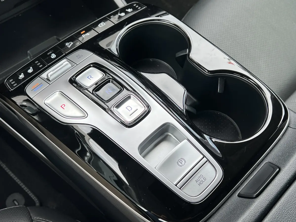 1.6 T-GDI 265pk PHEV Premium 4WD | Lederen bekleding | Carplay | Navigatie | Elektrische achterklep | Full - Led | 360 Camera | KRELL Audio | Elek. Stoelen | Winterpakket | Stoelventilatie |