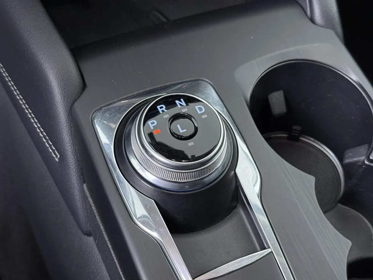 2.5 PHEV Vignale | Automaat | Trekhaak | Achteruitrijcamera |