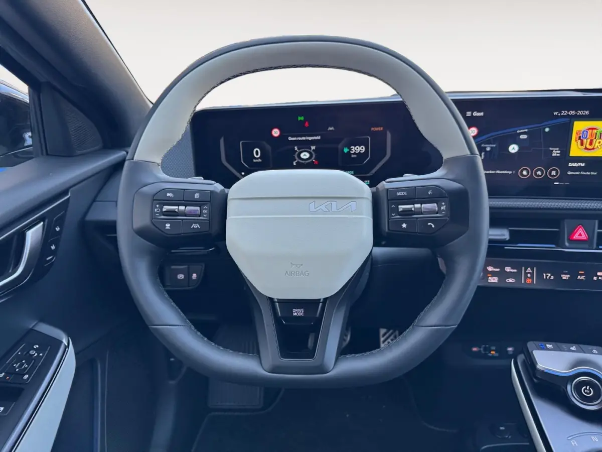 GT-Line Business Edition 84 kWh | Two Tone | Climate control | Stoel verwarming + ventilatie voor | Elektrische voorstoelen met geheugen | 800V systeem
