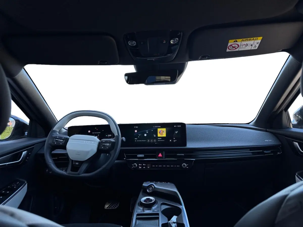 GT-Line Business Edition 84 kWh | Two Tone | Climate control | Stoel verwarming + ventilatie voor | Elektrische voorstoelen met geheugen | 800V systeem