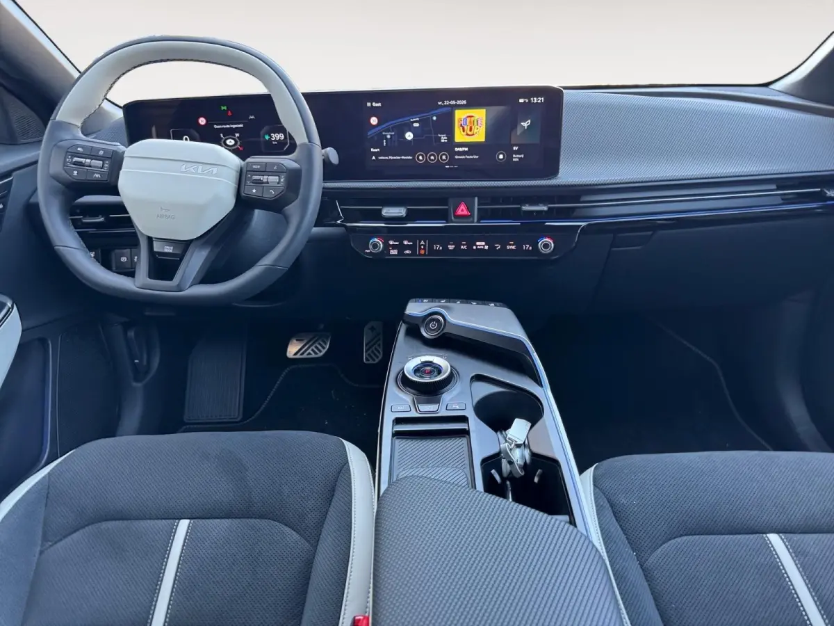 GT-Line Business Edition 84 kWh | Two Tone | Climate control | Stoel verwarming + ventilatie voor | Elektrische voorstoelen met geheugen | 800V systeem