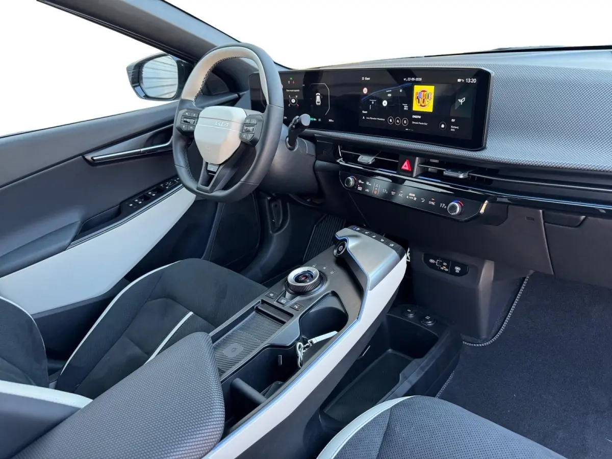 GT-Line Business Edition 84 kWh | Two Tone | Climate control | Stoel verwarming + ventilatie voor | Elektrische voorstoelen met geheugen | 800V systeem