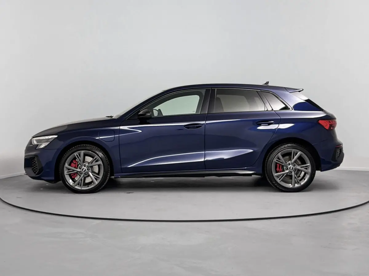 45 TFSI e S edition Competition PHEV | Airco | Apple Carplay | Android Auto | Cruise Control | Electronic Climate Controle | Extra Getint Glas | Full LED Koplampen | Lederen Stuurwiel | Mult