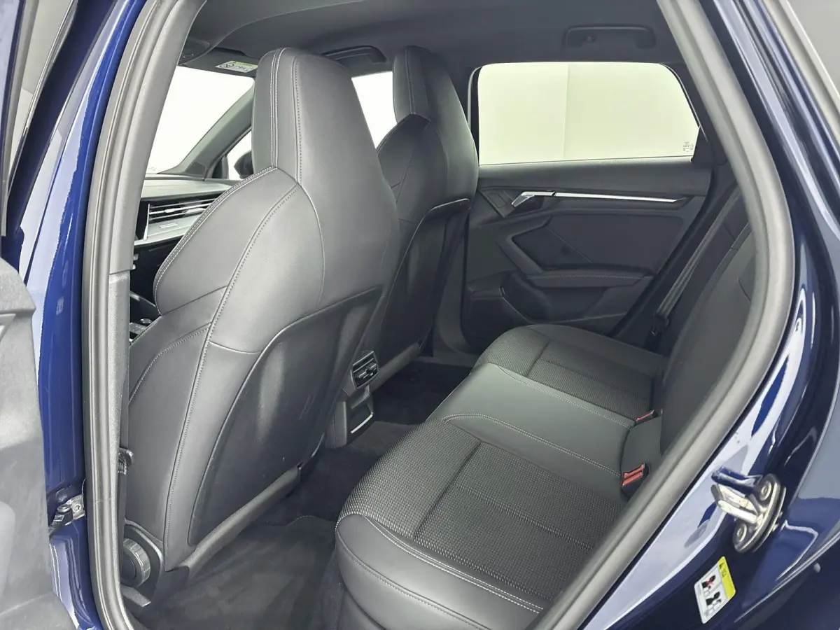 45 TFSI e S edition Competition PHEV | Airco | Apple Carplay | Android Auto | Cruise Control | Electronic Climate Controle | Extra Getint Glas | Full LED Koplampen | Lederen Stuurwiel | Mult