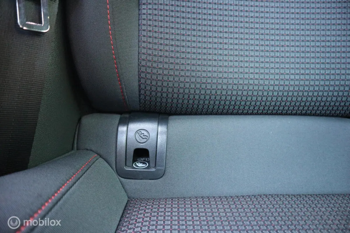 1.5 TSI FR LED-KOPLAMPEN/ECC/NAVIGATIE/2X-PDC/NAP