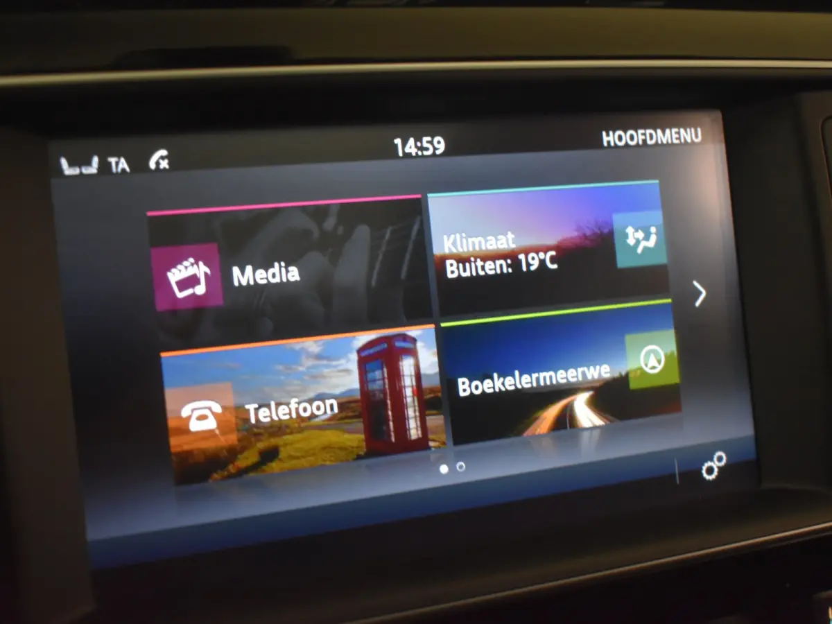 2.0 Portfolio AWD 30t 300pk AUTO | Lederen bekleding | Elektrisch verstelb. voorstoelen | Panoramadak | Trekhaak | Elektrische achterklep | Cruise control | Achteruitrijcamera | 18" LMV
