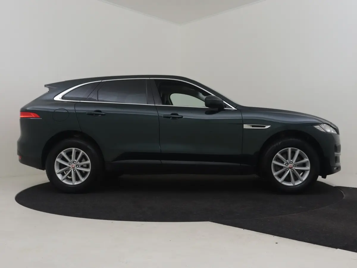 2.0 Portfolio AWD 30t 300pk AUTO | Lederen bekleding | Elektrisch verstelb. voorstoelen | Panoramadak | Trekhaak | Elektrische achterklep | Cruise control | Achteruitrijcamera | 18" LMV