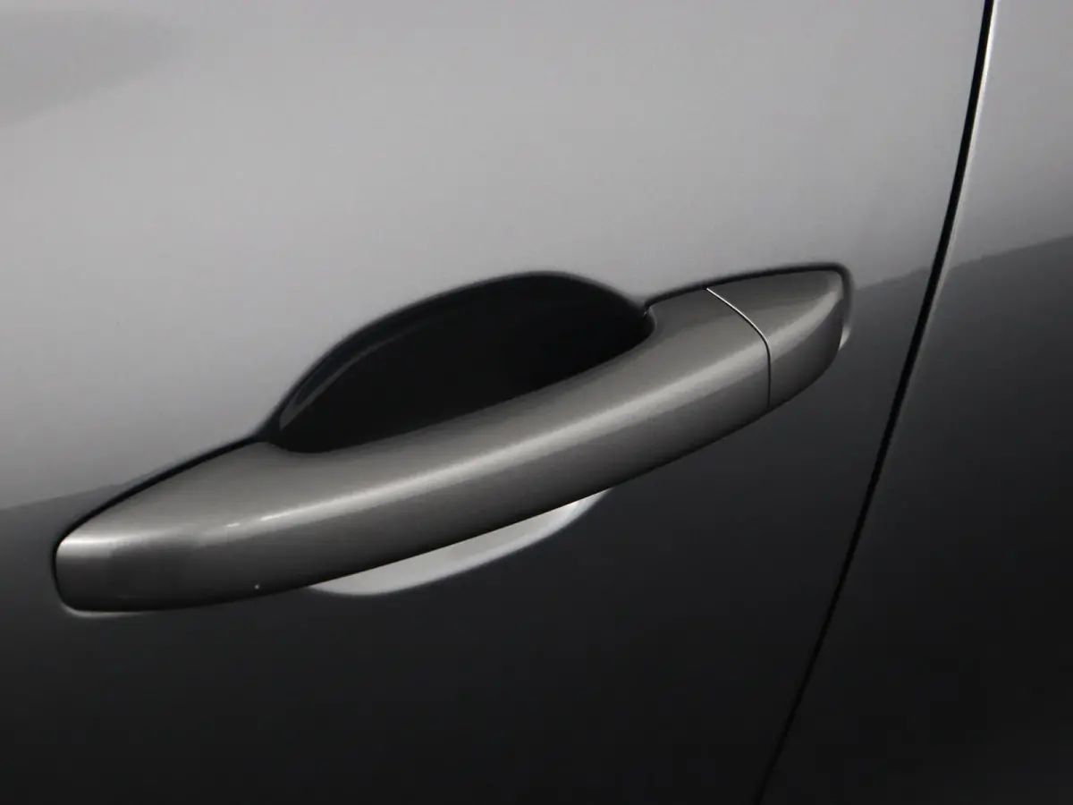 techno TCe 90 | Groot Navigatie | Parkeercamera | Climate Control |
