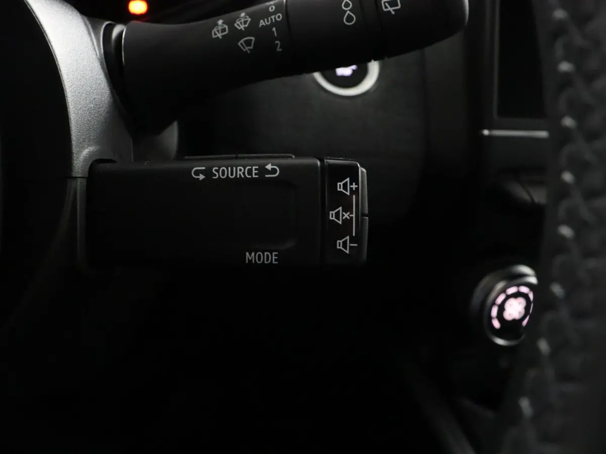 techno TCe 90 | Groot Navigatie | Parkeercamera | Climate Control |