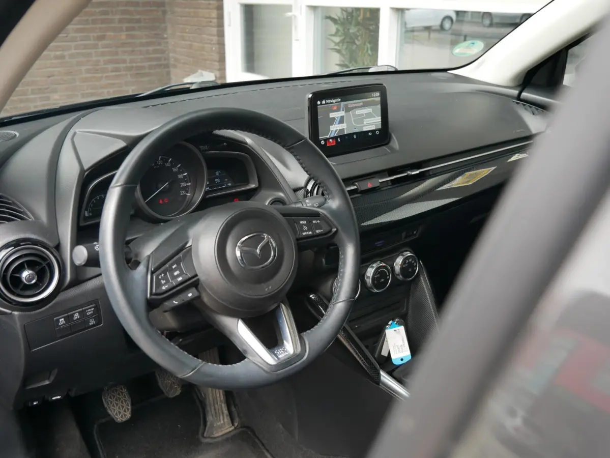 1.5 Skyactiv-G GT-M TOP STAAT| Dealer onderhouden| LED