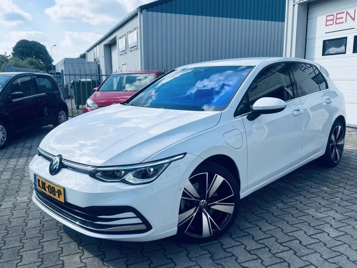 1.4 TSI eHybrid DSG STYLE Navi/ CarPlay/ ACC