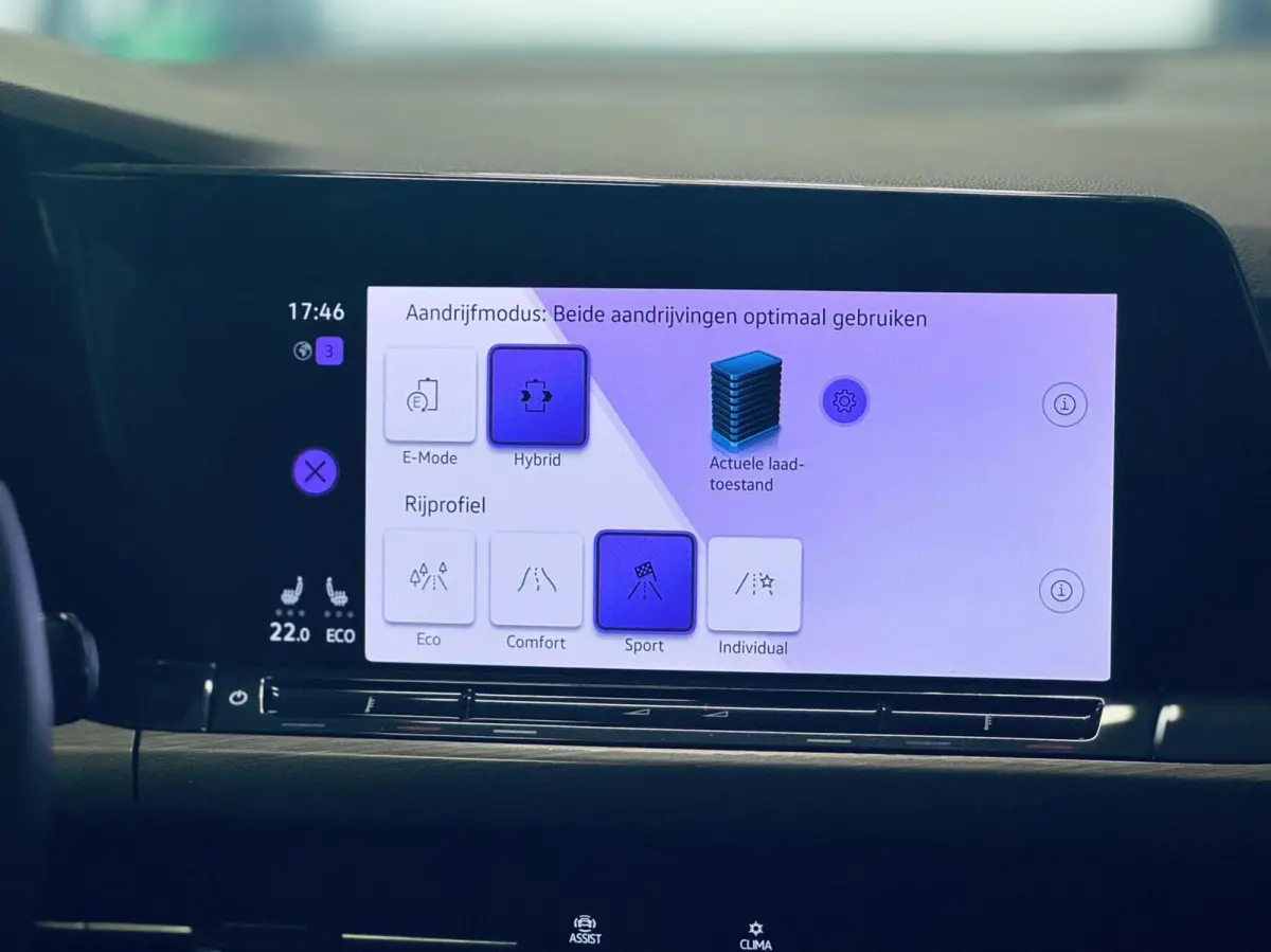 1.4 TSI eHybrid DSG STYLE Navi/ CarPlay/ ACC