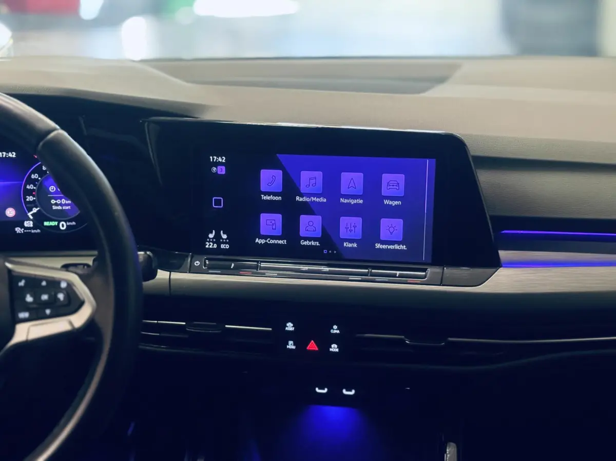 1.4 TSI eHybrid DSG STYLE Navi/ CarPlay/ ACC