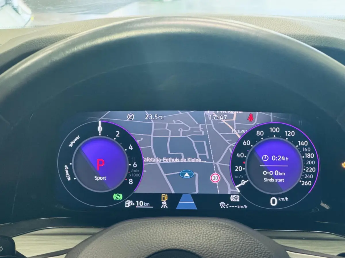 1.4 TSI eHybrid DSG STYLE Navi/ CarPlay/ ACC