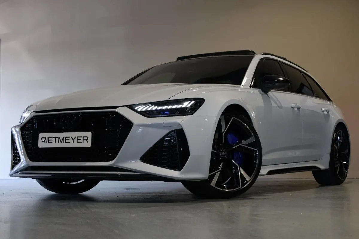 RS 6 TFSI quattro |Pano |B&O Adv. |Keramische |Stoelvent. |Head-Up |4wielbesturing |Audi exclusive interieur