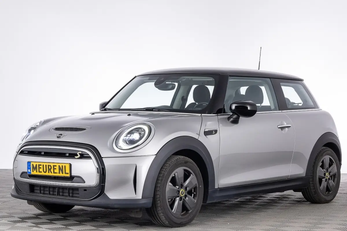 Mini SE 33 kWh | Sportstoelen | Full LED | NAVI | ECC | SOH: 99% |