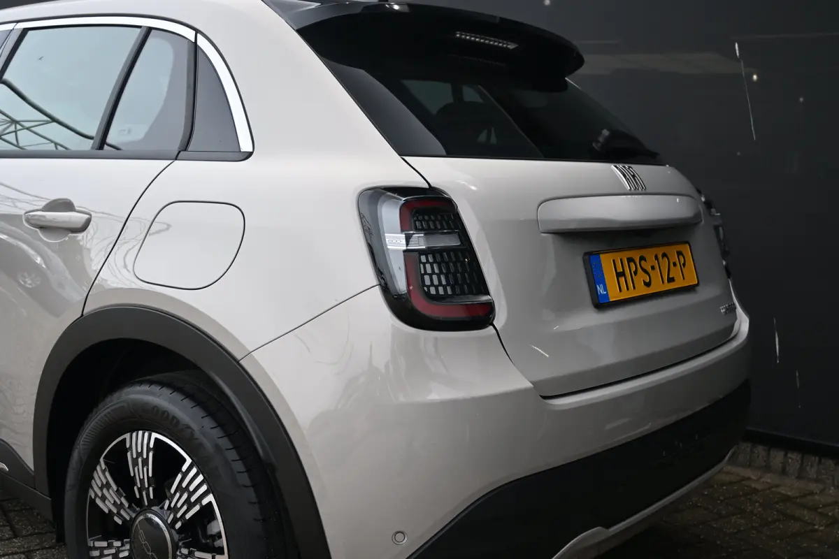 1.2 Hybrid Urban | Pack Style + Comfort | Navigatie | Stoelverwarming | Voorruitverwarming | !!