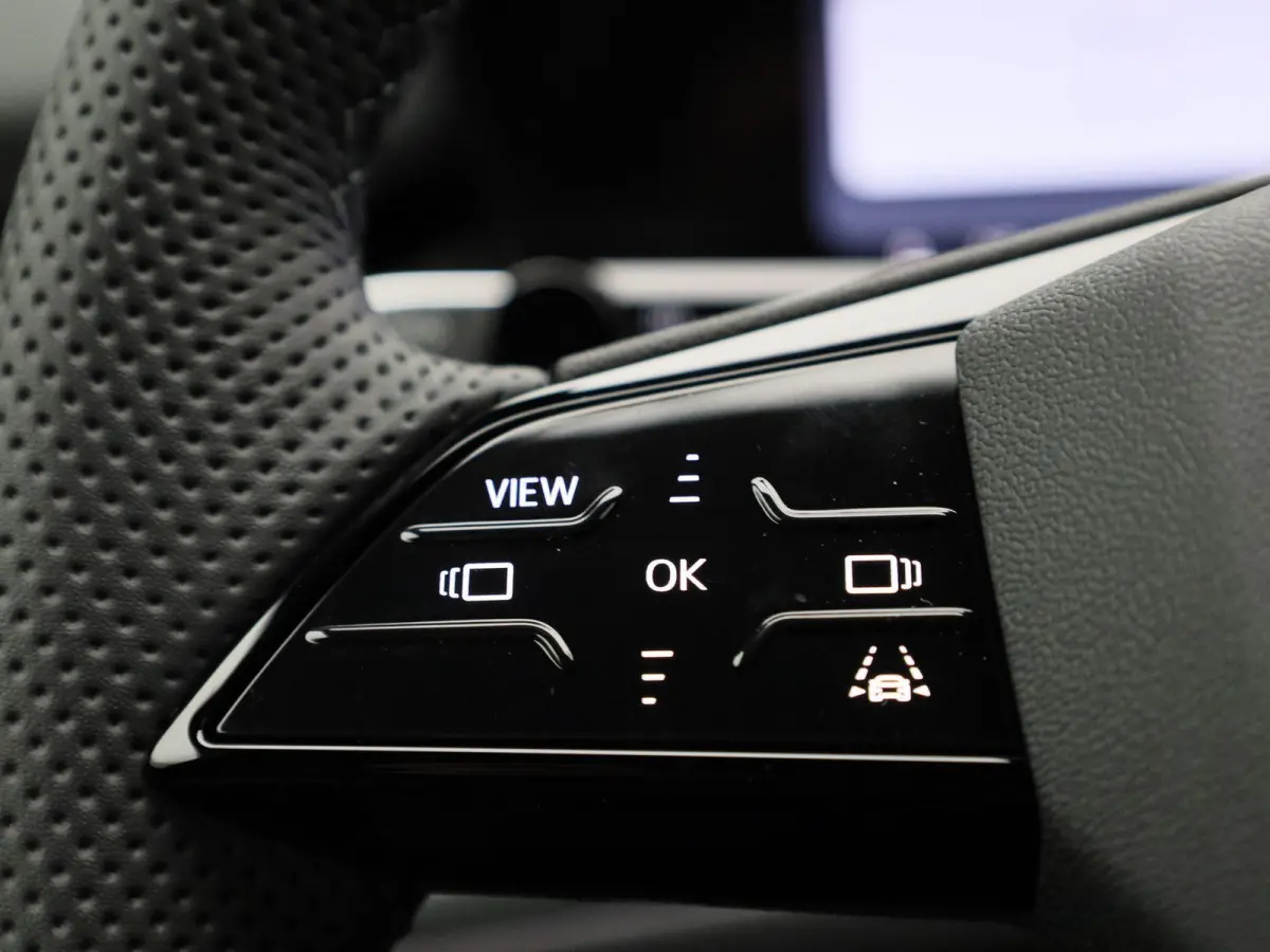 1.5 e-hybrid S edition Naviagatie | Apple Carplay | Adaptieve Cruise Control | Achteruitrij Camera | Airco