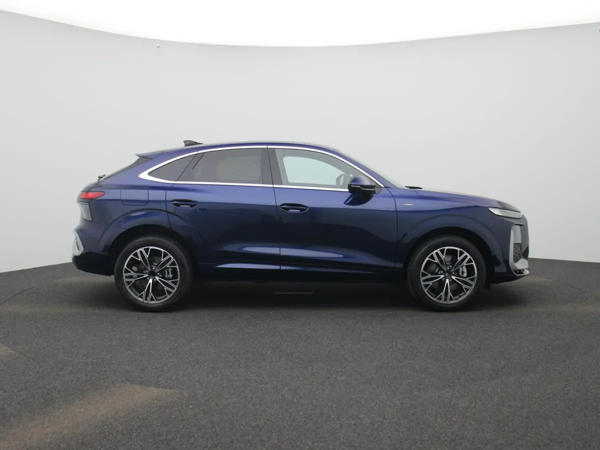 1.5 e-hybrid S edition Naviagatie | Apple Carplay | Adaptieve Cruise Control | Achteruitrij Camera | Airco