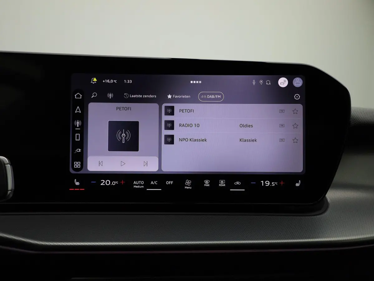 1.5 e-hybrid S edition Naviagatie | Apple Carplay | Adaptieve Cruise Control | Achteruitrij Camera | Airco