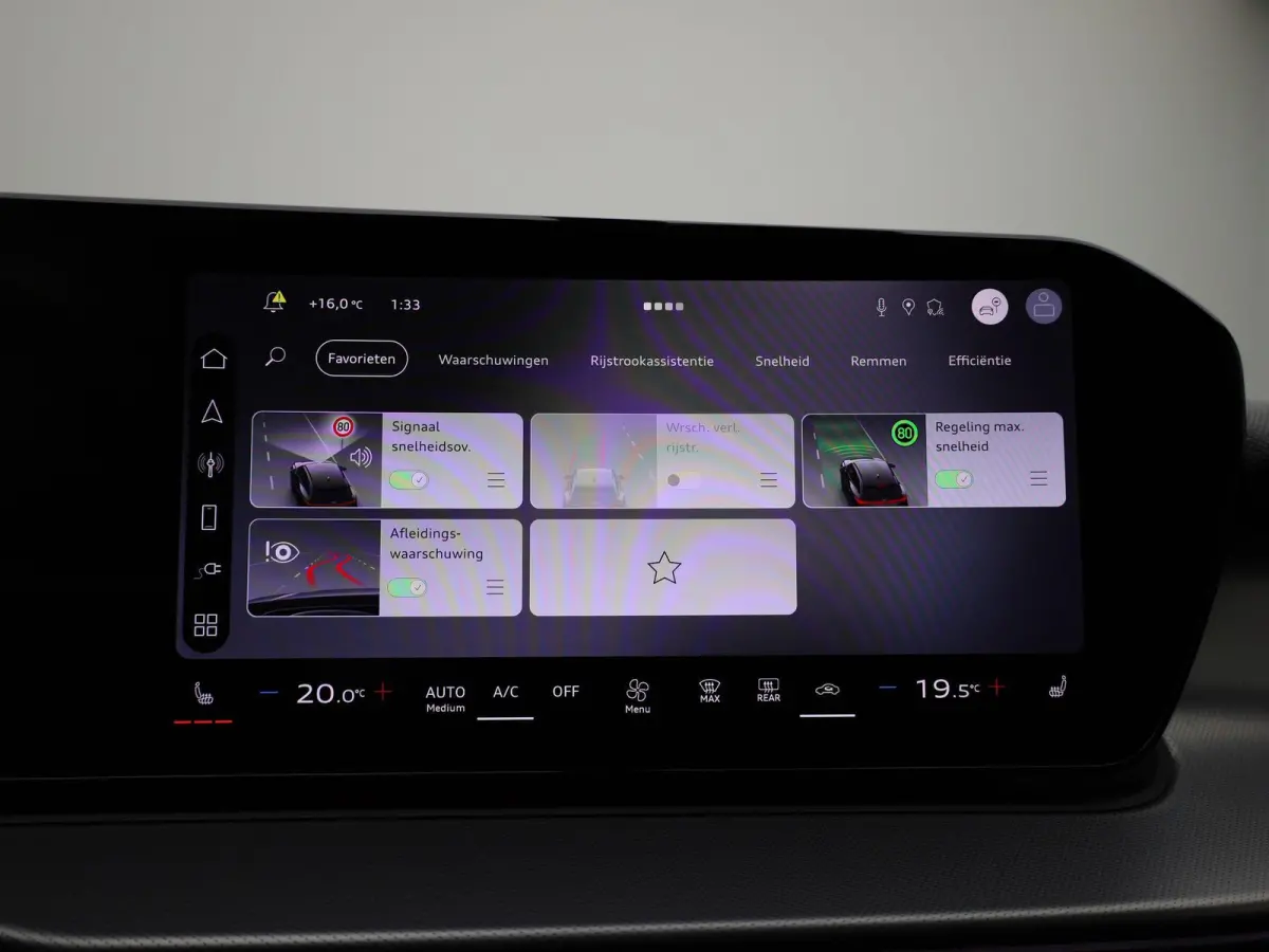 1.5 e-hybrid S edition Naviagatie | Apple Carplay | Adaptieve Cruise Control | Achteruitrij Camera | Airco