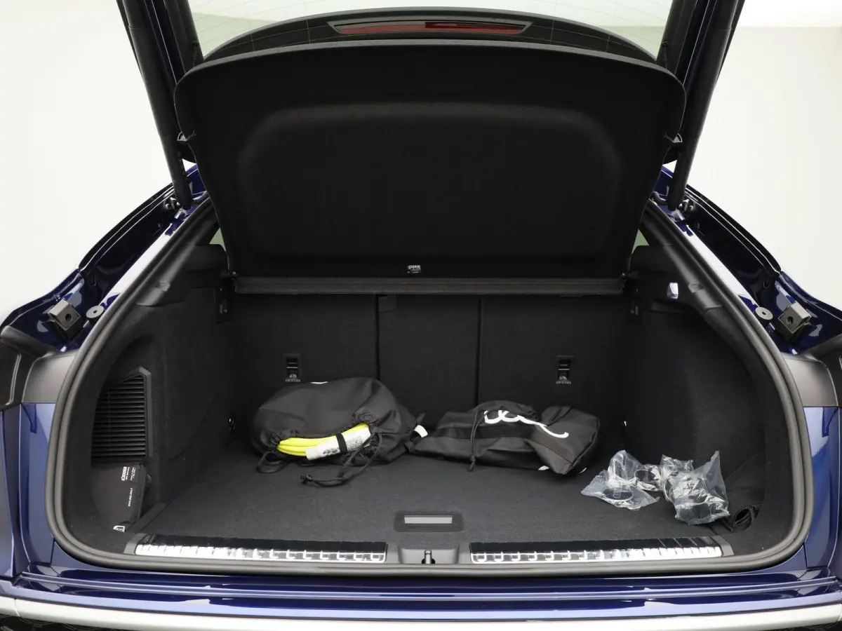 1.5 e-hybrid S edition Naviagatie | Apple Carplay | Adaptieve Cruise Control | Achteruitrij Camera | Airco