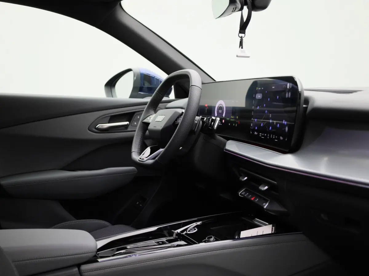 1.5 e-hybrid S edition Naviagatie | Apple Carplay | Adaptieve Cruise Control | Achteruitrij Camera | Airco