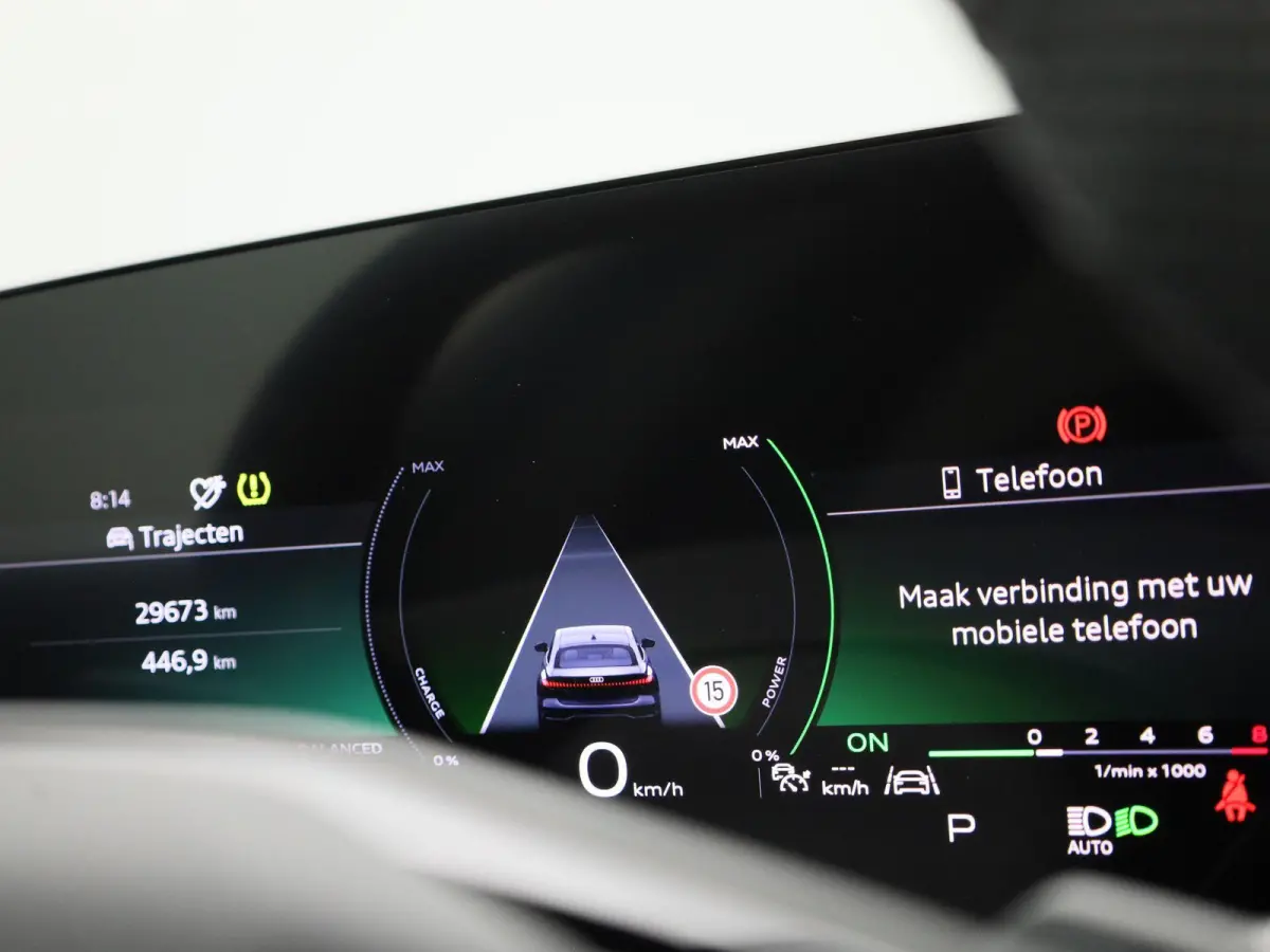 Limousine 2.0 quattro S edition 299 PK | S-line | Automaat | Navigatie | Panorama glasdak | Trekhaak | 360 Camera | Matrix LED | Apple Carplay | Android Auto | Sfeerverlichting | Lichtmetale