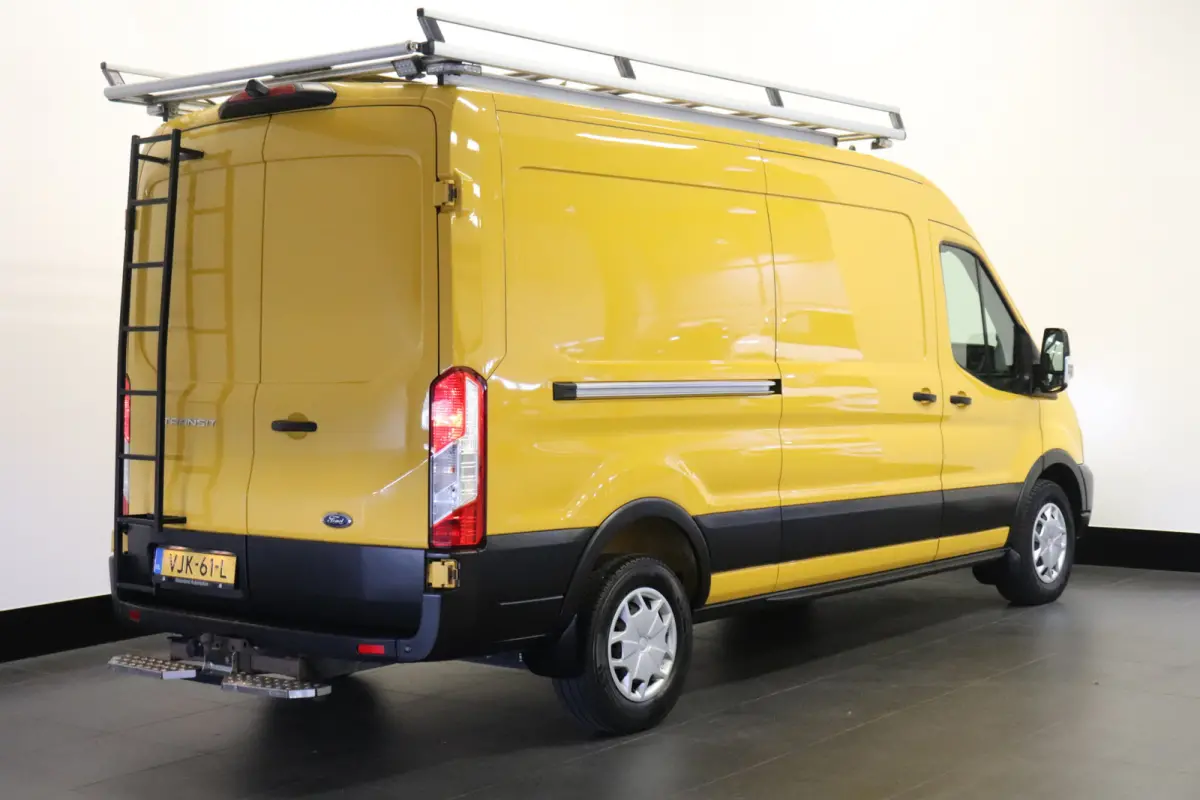 2.0 TDCI 130PK L3H2 EURO 6 - Airco - Cruise - PDC - € 13.950,- Excl.