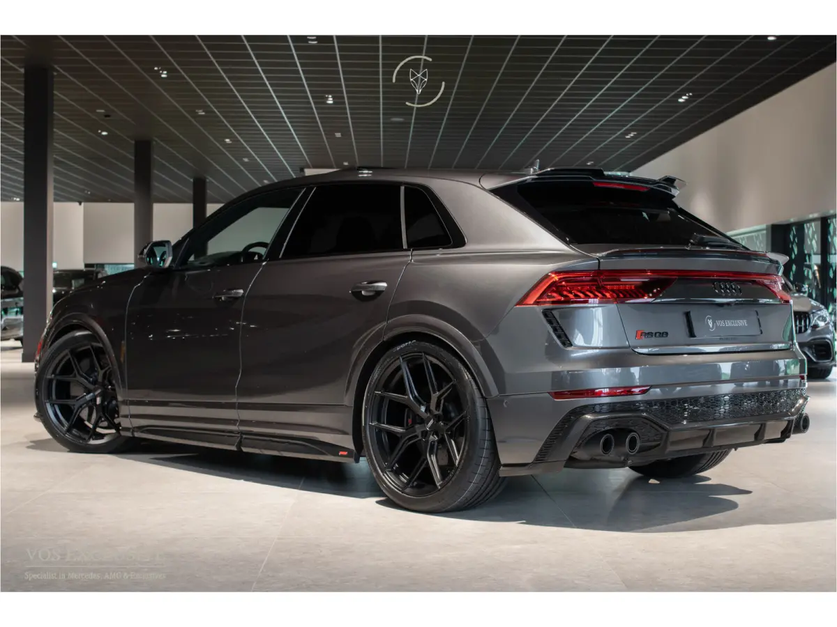 RSQ8 4.0 TFSI Quattro 700PK URBAN|FULL CARBON|23" Vossen|Ceramic|RS Dynamic|B&O 3D Advanced||ACC|Uitlaatsysteem|Keyless|Softclose|Standkachel|360°