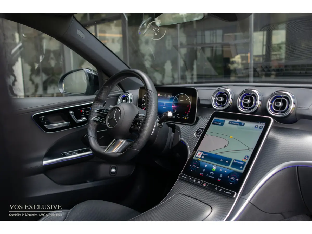 300 d AMG Night|ACC|Keyless|360°|Massage|Stoelkoeling|Mem|Pano|Standkachel|19"|Trekhaak|Digital Light