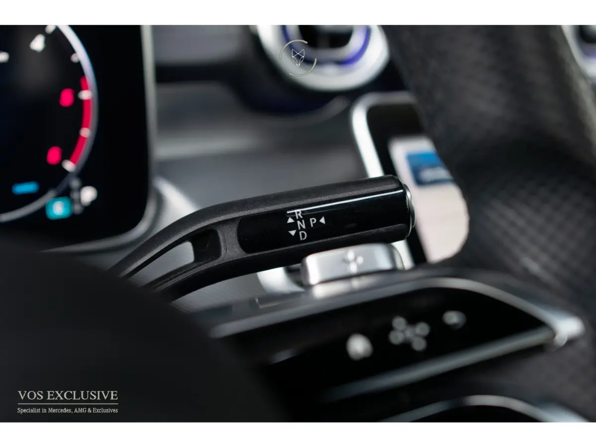 300 d AMG Night|ACC|Keyless|360°|Massage|Stoelkoeling|Mem|Pano|Standkachel|19"|Trekhaak|Digital Light