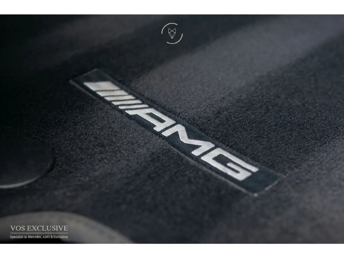 300 d AMG Night|ACC|Keyless|360°|Massage|Stoelkoeling|Mem|Pano|Standkachel|19"|Trekhaak|Digital Light