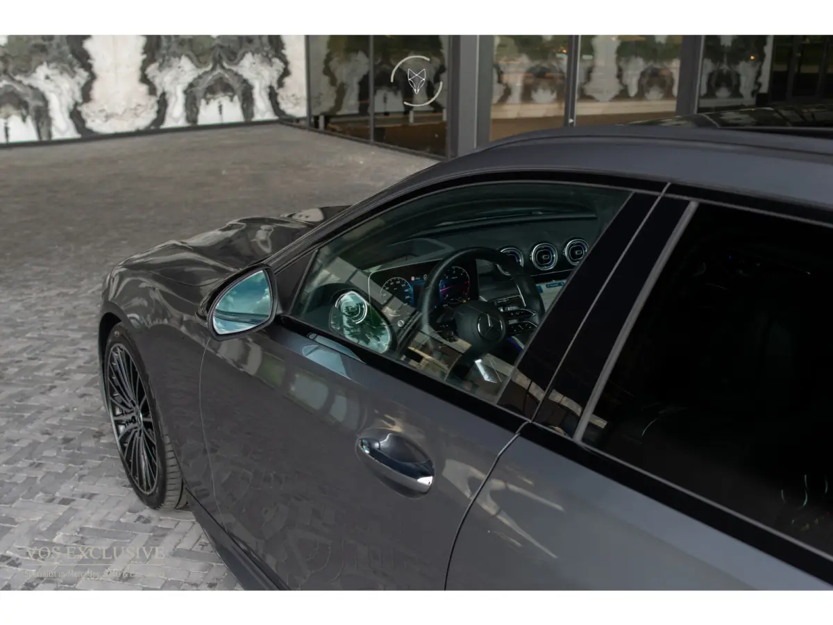 300 d AMG Night|ACC|Keyless|360°|Massage|Stoelkoeling|Mem|Pano|Standkachel|19"|Trekhaak|Digital Light