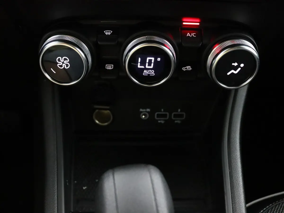 techno E-Tech hybrid 145 | Parkeercamera | Navigatie |