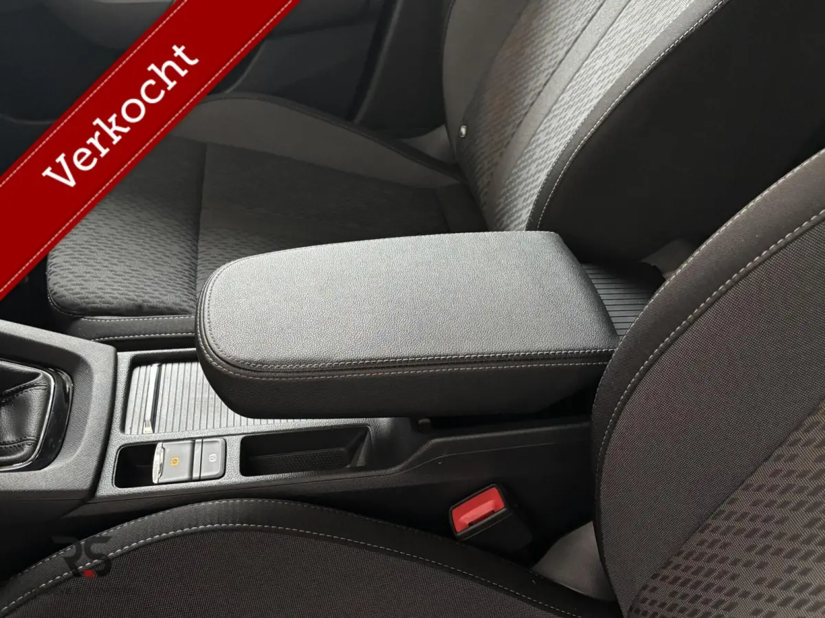 1.5 TSI 150 pk Buss Edition Plus | Navi | ACC | LED | Virtual | DAB | Keyless | Trekh | Org NL |