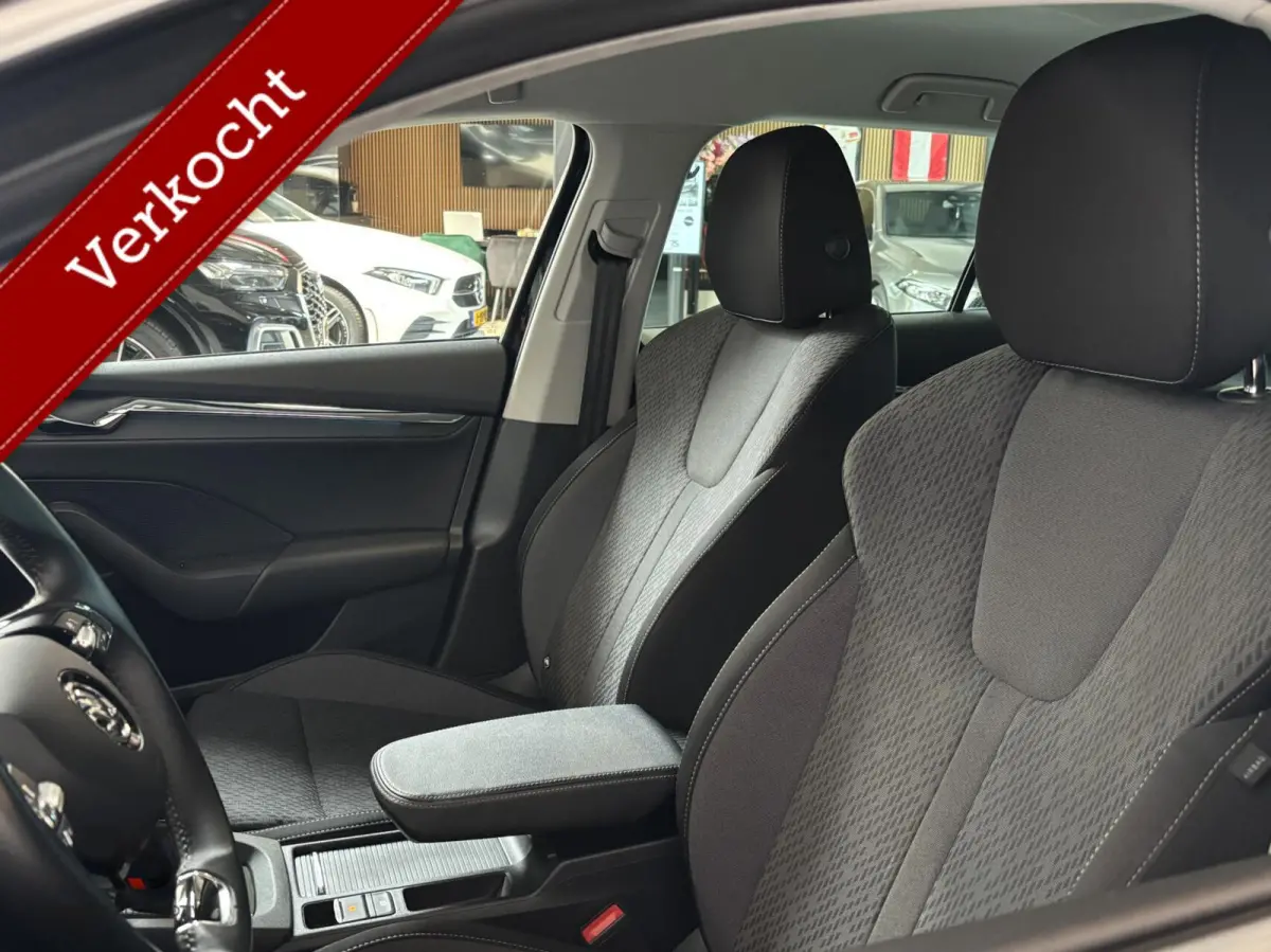 1.5 TSI 150 pk Buss Edition Plus | Navi | ACC | LED | Virtual | DAB | Keyless | Trekh | Org NL |
